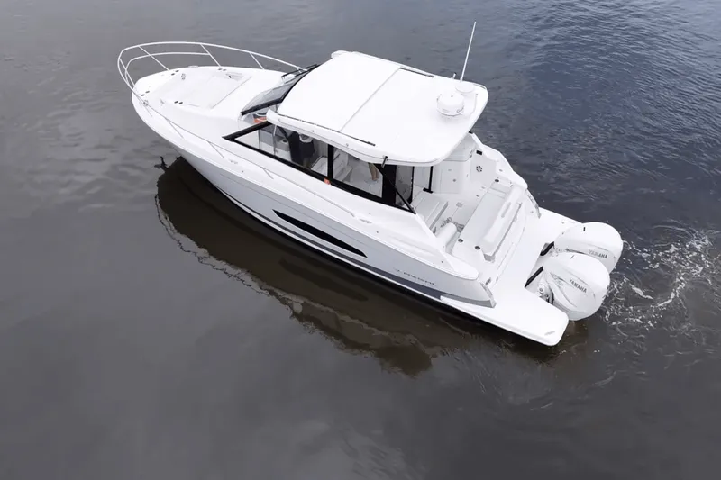 Slide: The Image of Regal 36 XO 2022 - 8