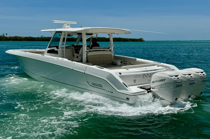 Slide: The Image of Boston Whaler 380 OUTRAGE 2018 - 11