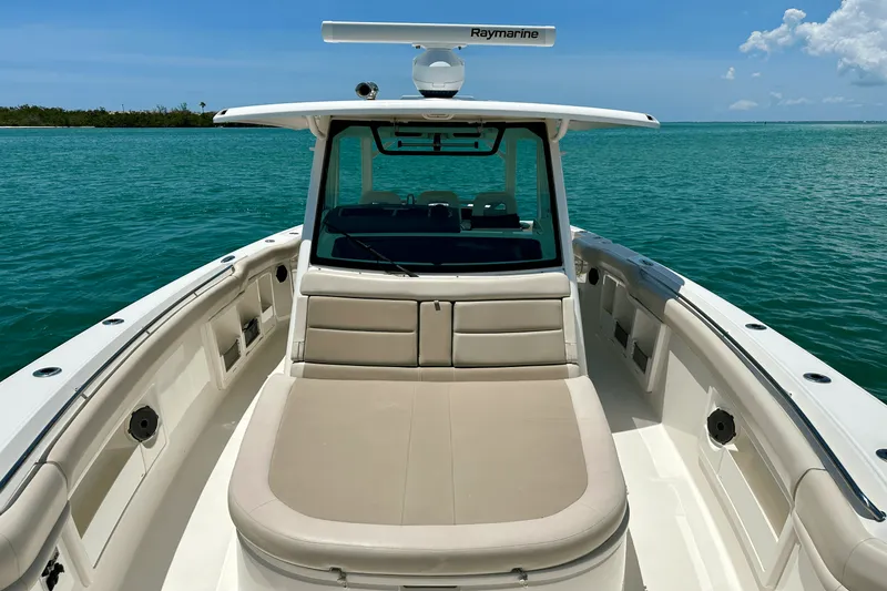 Slide: The Image of Boston Whaler 380 OUTRAGE 2018 - 45