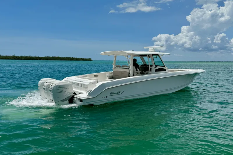 Slide: The Image of Boston Whaler 380 OUTRAGE 2018 - 57