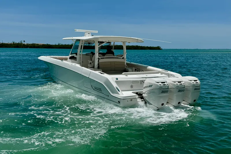Slide: The Image of Boston Whaler 380 OUTRAGE 2018 - 62