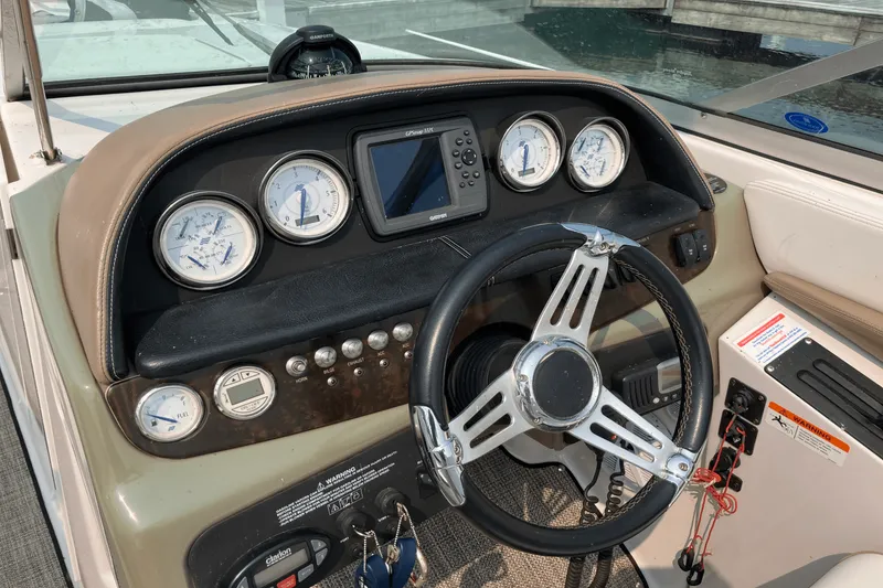 Slide: The Image of Four Winns 310 HORIZON 2007 - 10