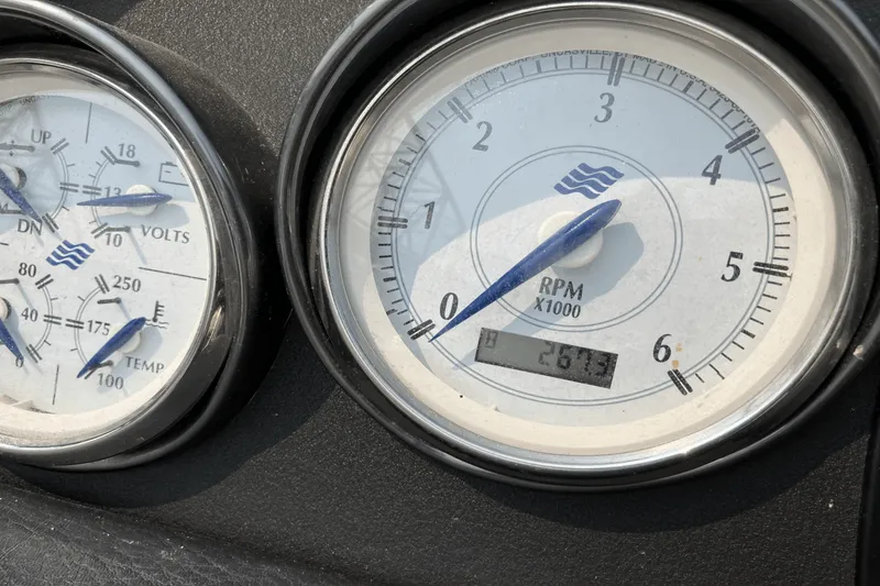 Slide: The Image of Four Winns 310 HORIZON 2007 - 15