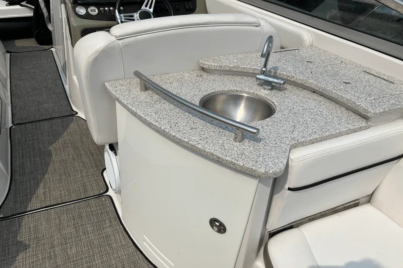 Slide: The Image of Four Winns 310 HORIZON 2007 - 18