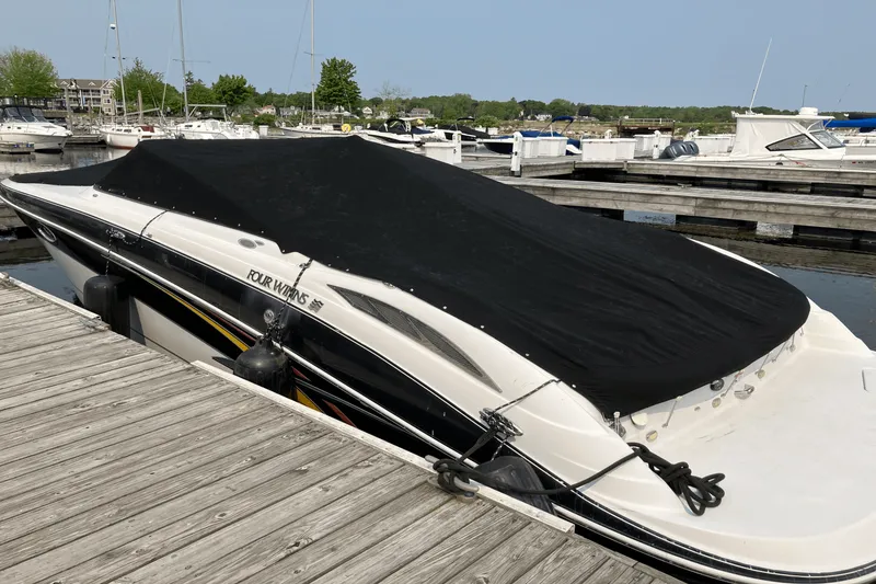 Slide: The Image of Four Winns 310 HORIZON 2007 - 6