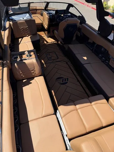 Slide: The Image of Malibu 26 LSV 2026 - 17