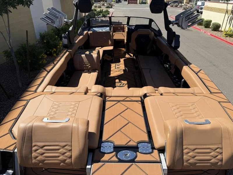 Slide: The Image of Malibu 26 LSV 2026 - 9