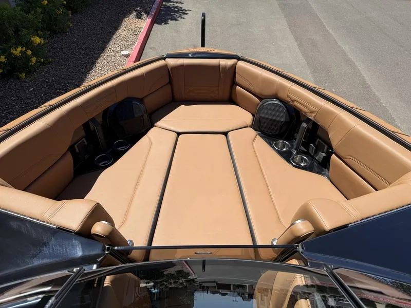 Slide: The Image of Malibu 26 LSV 2026 - 15
