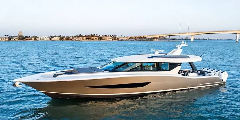 The Image of Scout Boat Company LXS 670 2026 - 0