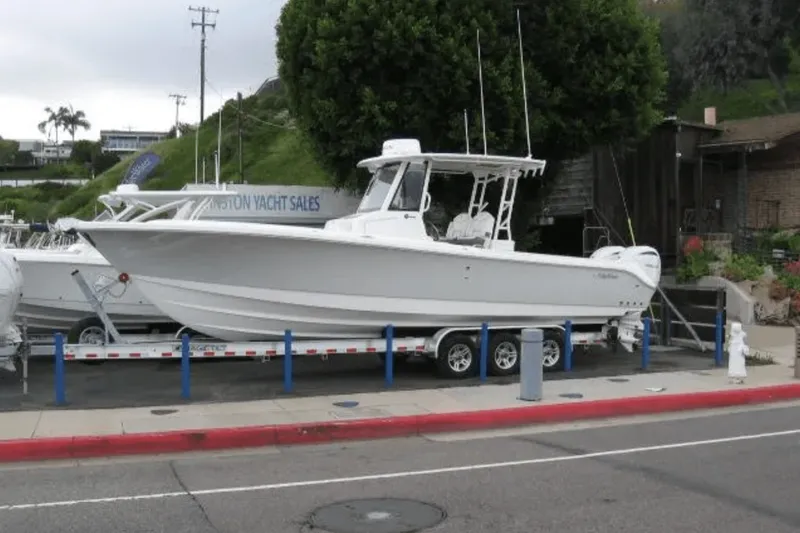 The Image of EdgeWater 325CC 2024 - 0