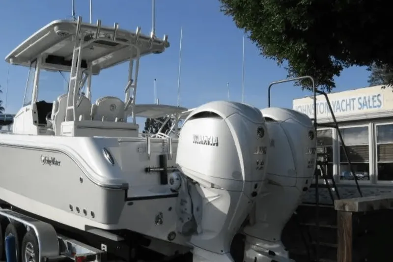 Slide: The Image of EdgeWater 325CC 2024 - 13