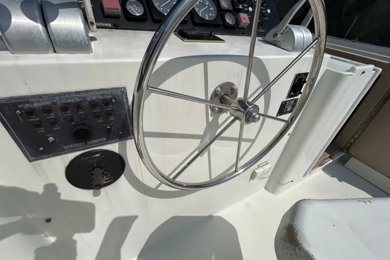Slide: The Image of Hatteras 70 Cockpit Motor Yacht 1991 - 62
