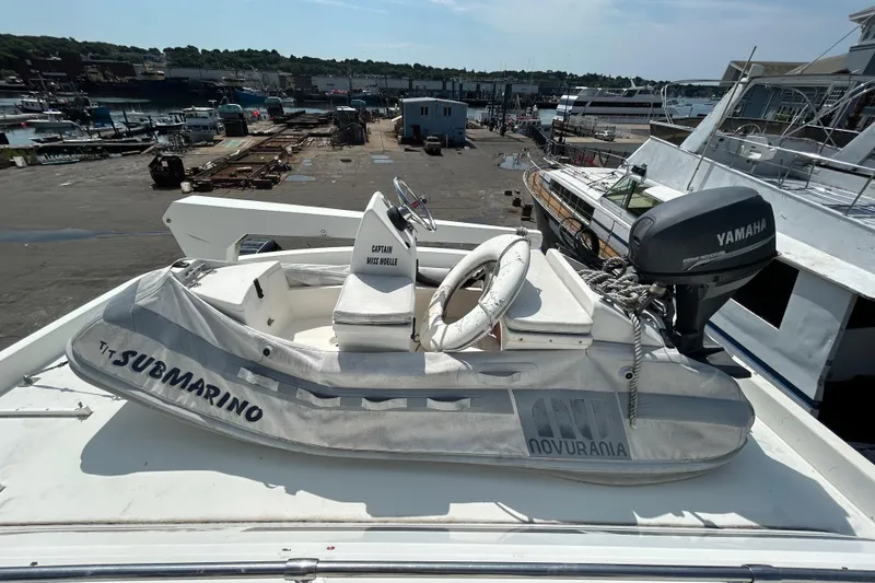 Slide: The Image of Hatteras 70 Cockpit Motor Yacht 1991 - 70