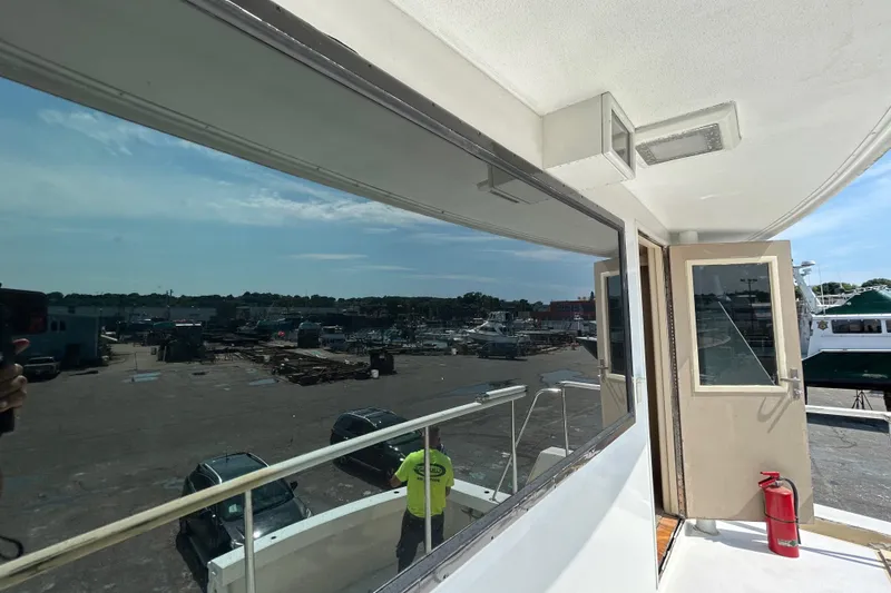 Slide: The Image of Hatteras 70 Cockpit Motor Yacht 1991 - 76