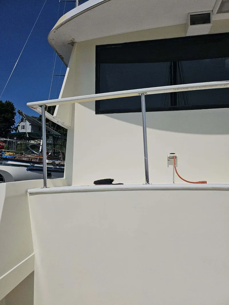 Slide: The Image of Hatteras 70 Cockpit Motor Yacht 1991 - 77