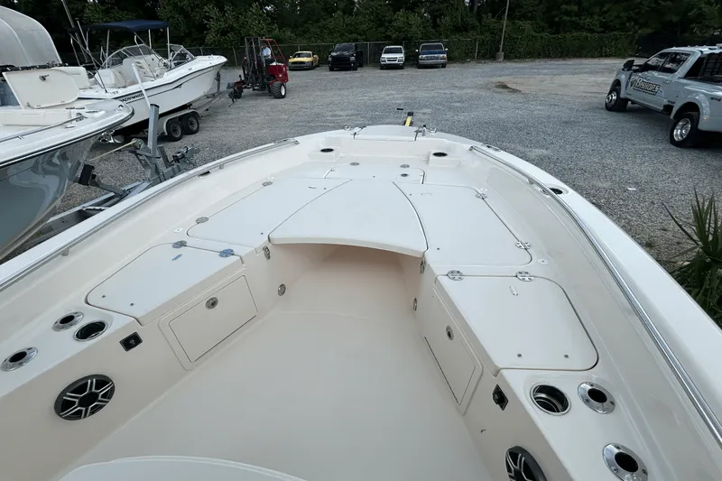 Slide: The Image of Grady-White 251 CE 2026 - 14