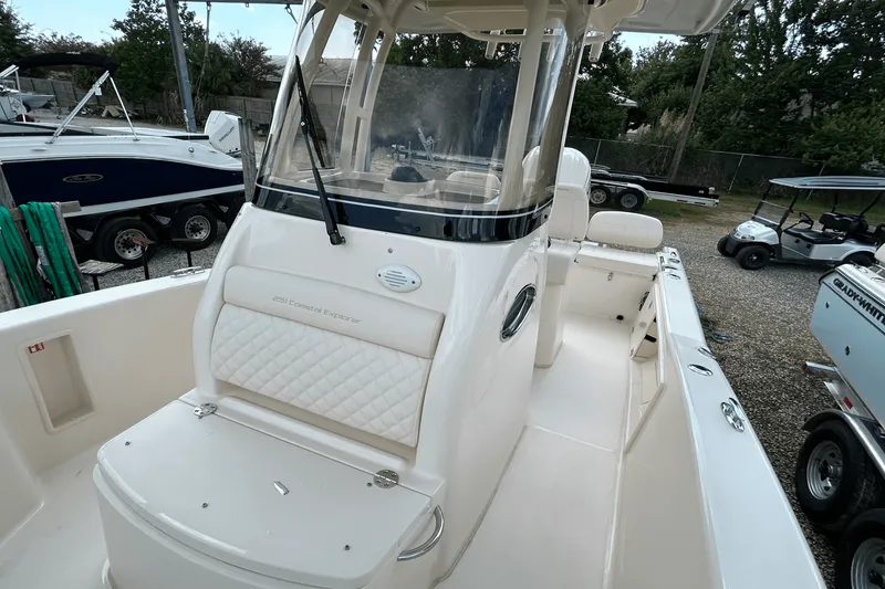 Slide: The Image of Grady-White 251 CE 2026 - 17