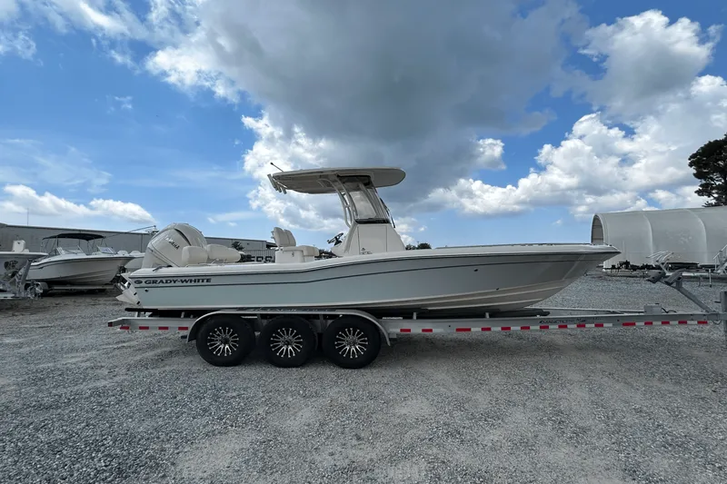 Slide: The Image of Grady-White 251 CE 2026 - 5