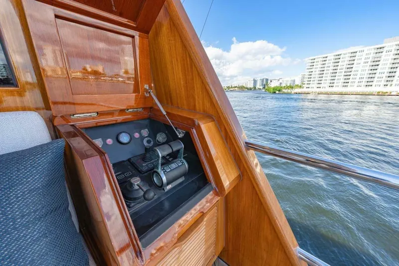 Slide: The Image of Feadship Gentleman's Yachtfish 1984 - 39