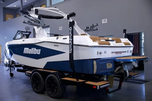Slide: The Image of Malibu 22 LSV 2026 - 2