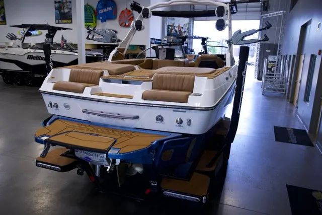 Slide: The Image of Malibu 22 LSV 2026 - 14