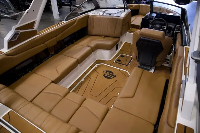 Slide: The Image of Malibu 22 LSV 2026 - 28