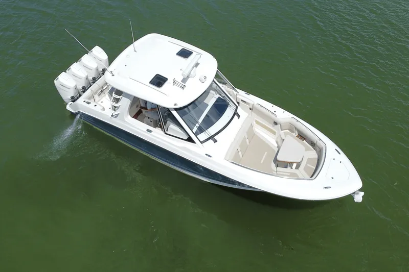 Slide: The Image of Boston Whaler 380 Realm 2025 - 12