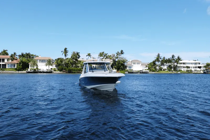 Slide: The Image of Boston Whaler 380 Realm 2025 - 2