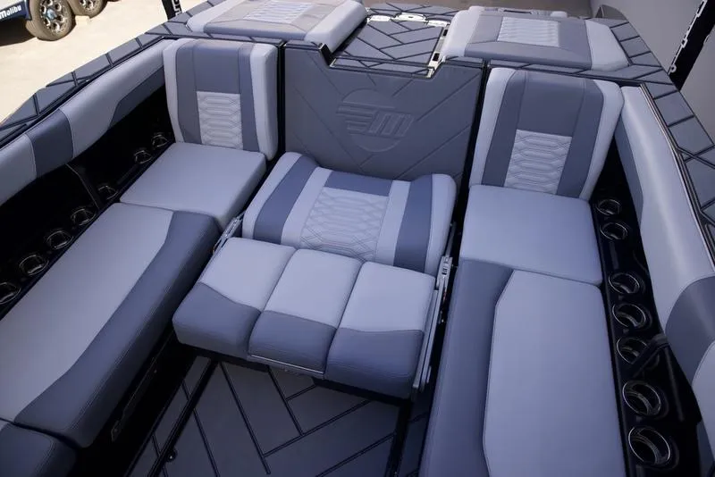 Slide: The Image of Malibu 26 LSV 2026 - 38