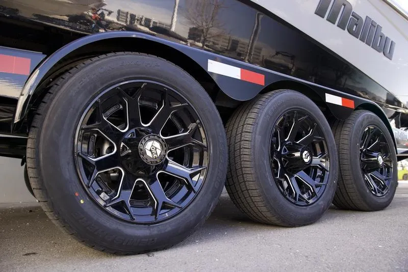 Slide: The Image of Malibu 26 LSV 2026 - 9