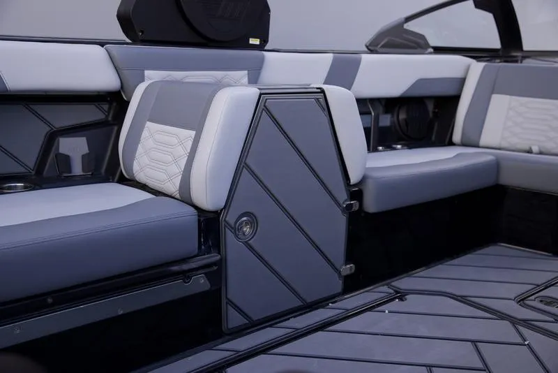 Slide: The Image of Malibu 26 LSV 2026 - 43