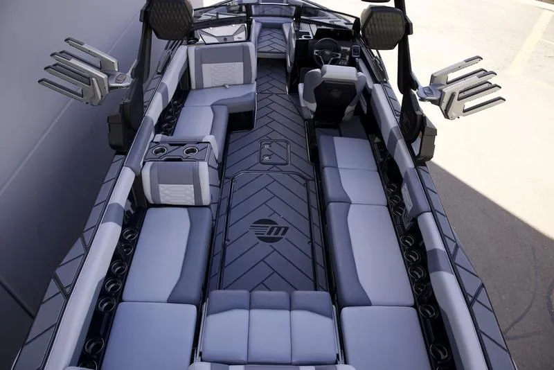 Slide: The Image of Malibu 26 LSV 2026 - 16