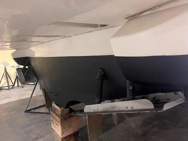 Slide: The Image of Cruisers 4450 Express Motoryacht 2000 - 70