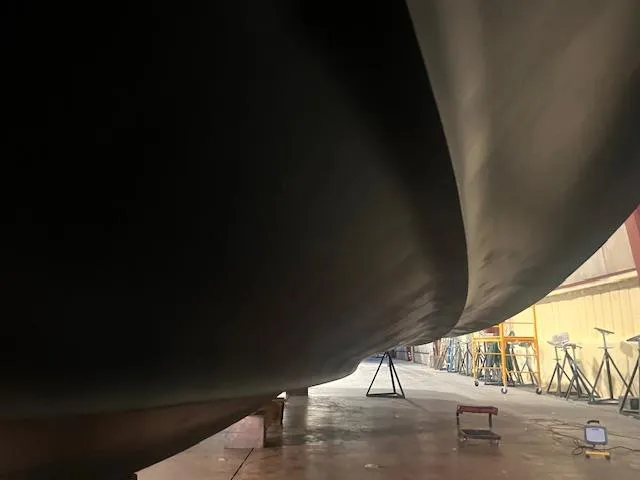 Slide: The Image of Cruisers 4450 Express Motoryacht 2000 - 76