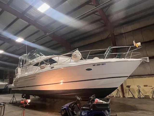 Slide: The Image of Cruisers 4450 Express Motoryacht 2000 - 80