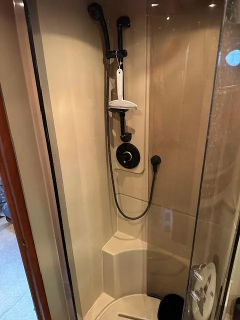 Slide: The Image of Cruisers Yachts 4450 Express Motoryacht 2000 - 51