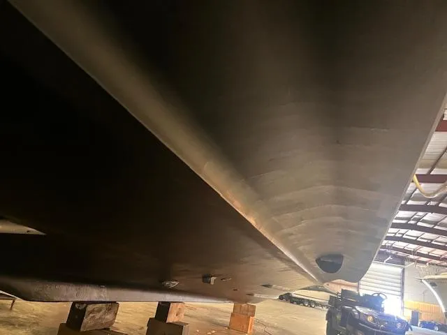 Slide: The Image of Cruisers Yachts 4450 Express Motoryacht 2000 - 69