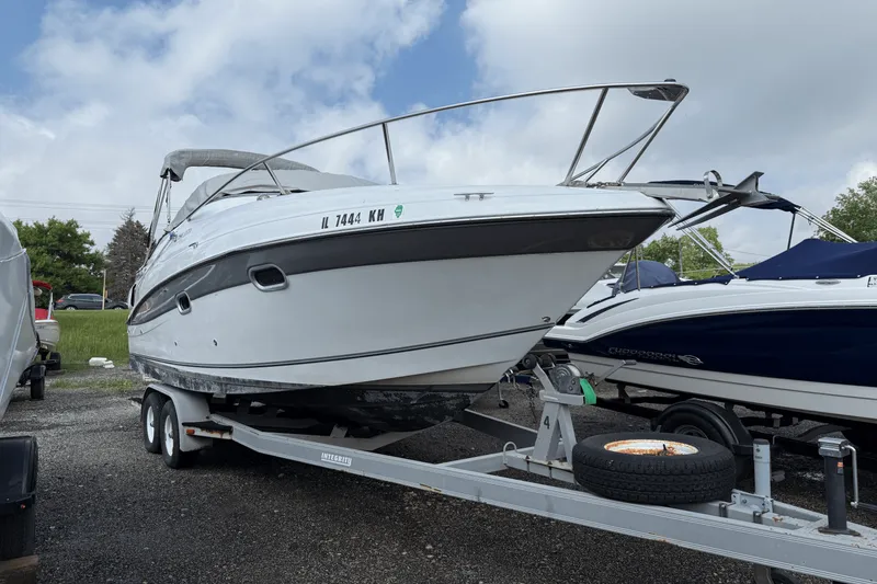 The Image of Four Winns 248 VISTA 2000 - 0