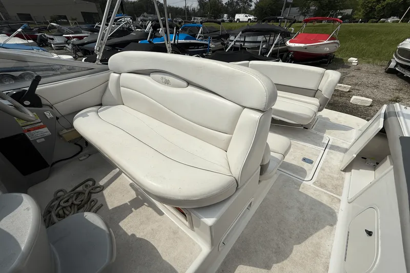 Slide: The Image of Four Winns 248 VISTA 2000 - 15