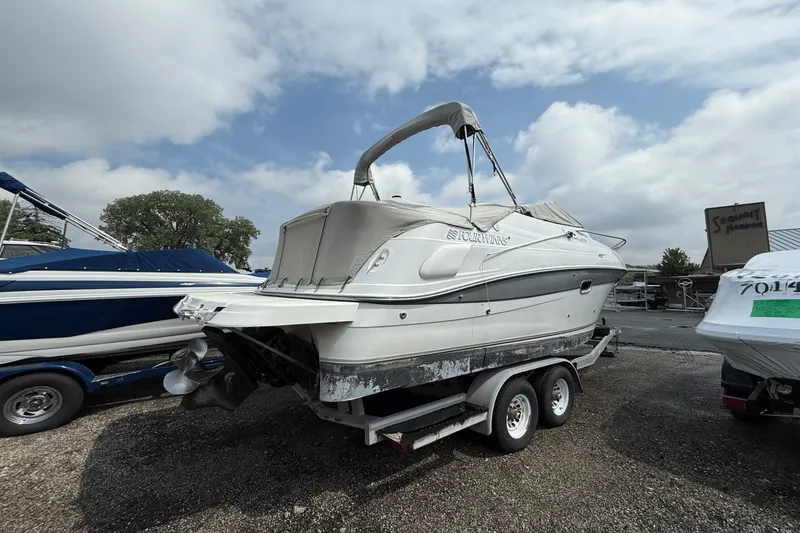 Slide: The Image of Four Winns 248 VISTA 2000 - 3