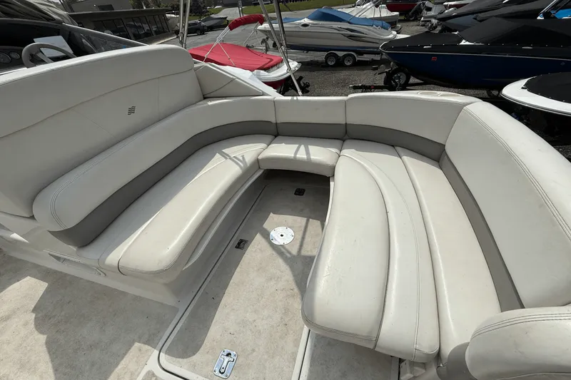 Slide: The Image of Four Winns 248 VISTA 2000 - 6