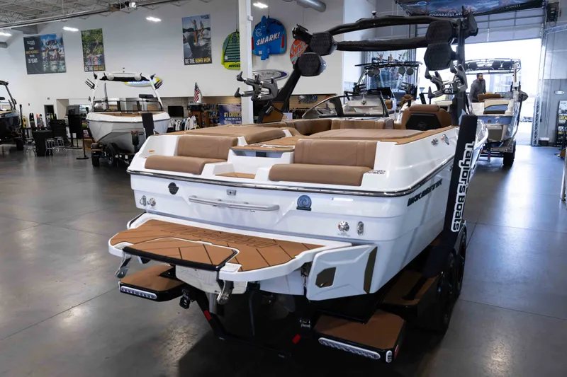 The Image of Malibu 23 LSV 2026 - 0