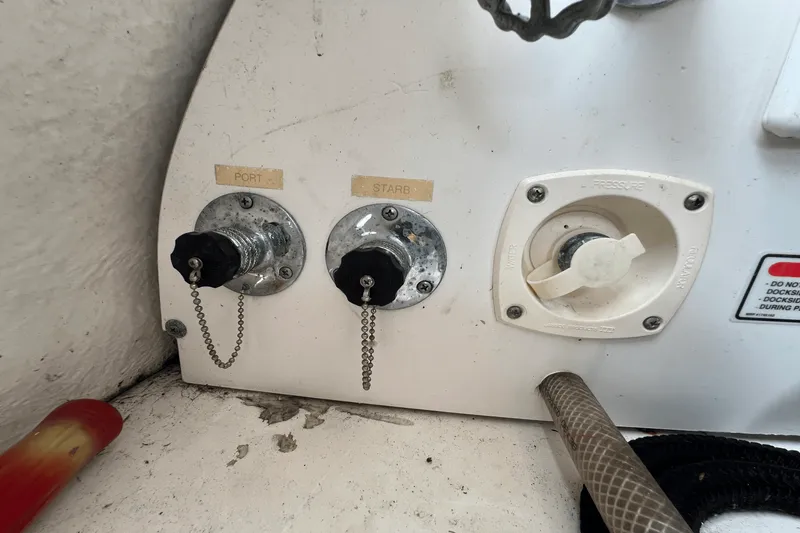 Slide: The Image of Sea Ray 300 SUNDANCER 2005 - 10