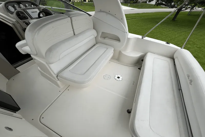 Slide: The Image of Sea Ray 300 SUNDANCER 2005 - 19