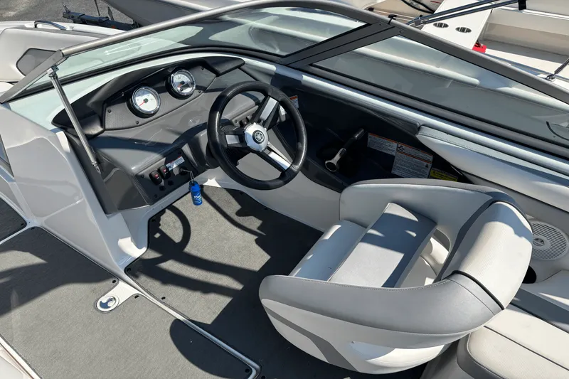 Slide: The Image of Yamaha AR190 2017 - 9