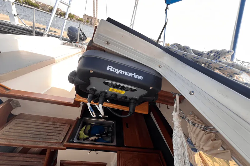 Slide: The Image of Catalina 25 POP TOP 1987 - 29