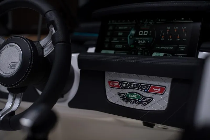 Slide: The Image of Nautique Ski Nautique 2023 - 50