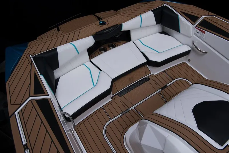Slide: The Image of Nautique Ski Nautique 2023 - 53