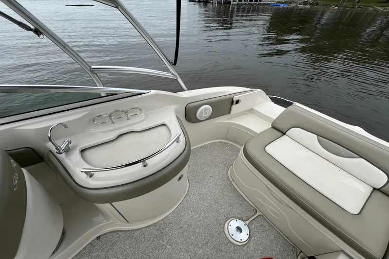 Slide: The Image of Sea Ray 270 SUNDECK 2006 - 11