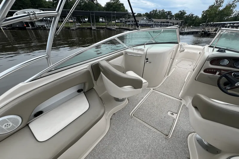 Slide: The Image of Sea Ray 270 SUNDECK 2006 - 13